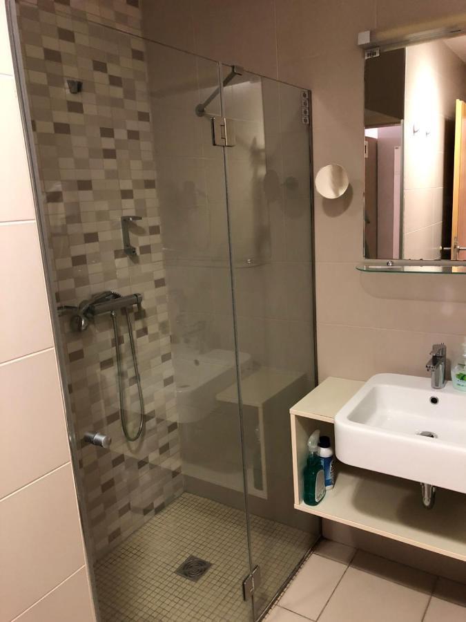 Apartma Runi Pod Zlato Lisico Pekre Eksteriør billede